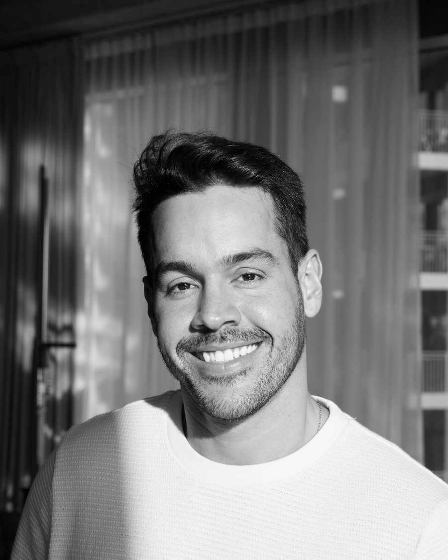 Retrato de Lucas Amaral sorrindo